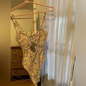 One piece bathing suit (xxs) - La Vie en Rose